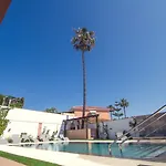 Guest house Pixel