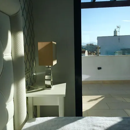 בית הארחה Pixel 3*