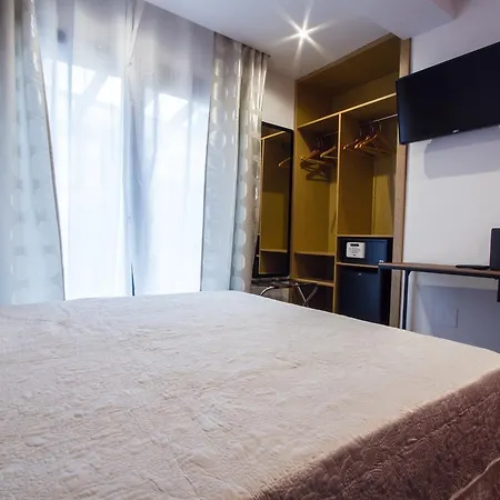Pixel Guest house 3*